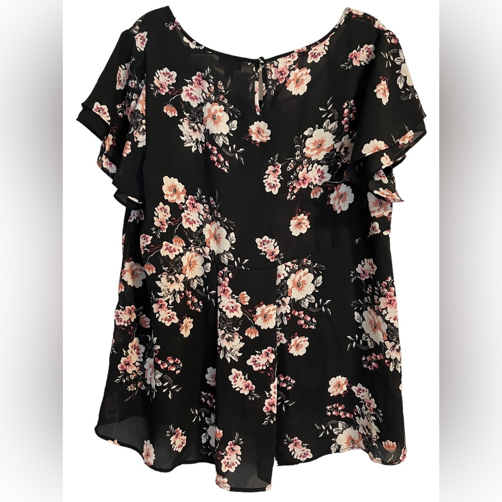 Torrid Black Floral Top Size 1 - Picture 3 of 6